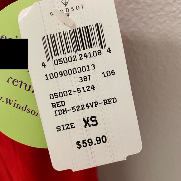 Windsor NWT Sweatheart Gown with Slit in Red - Picture 8 of 8